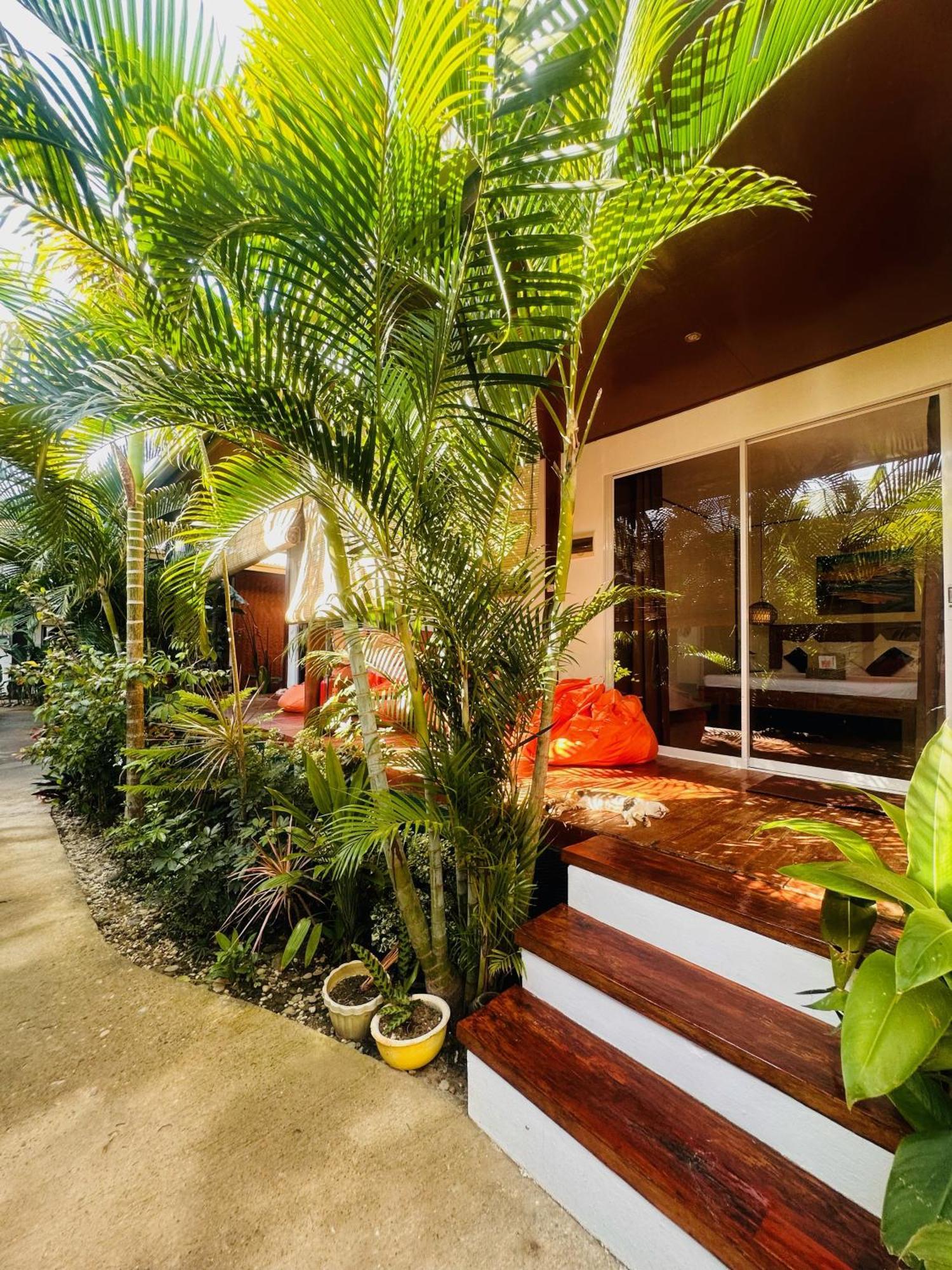 Bella Athena Garden Hotel El Nido Exterior photo
